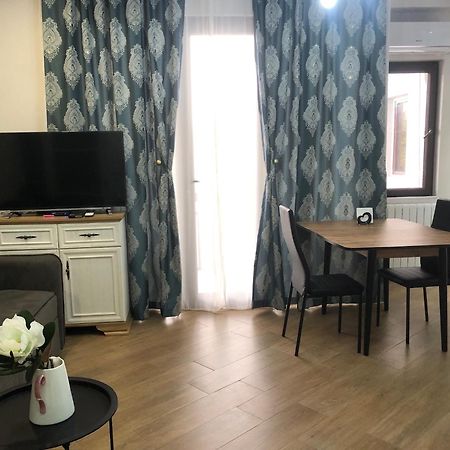 The Best Apartment Koetaisi Buitenkant foto